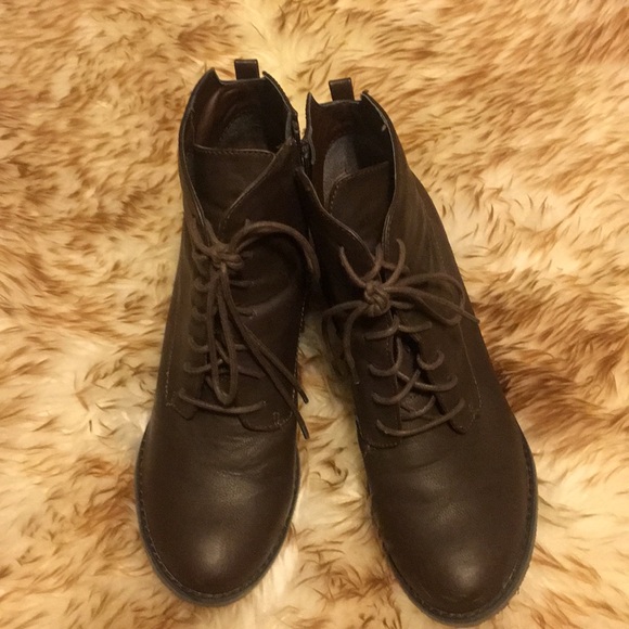 heeled booties brown